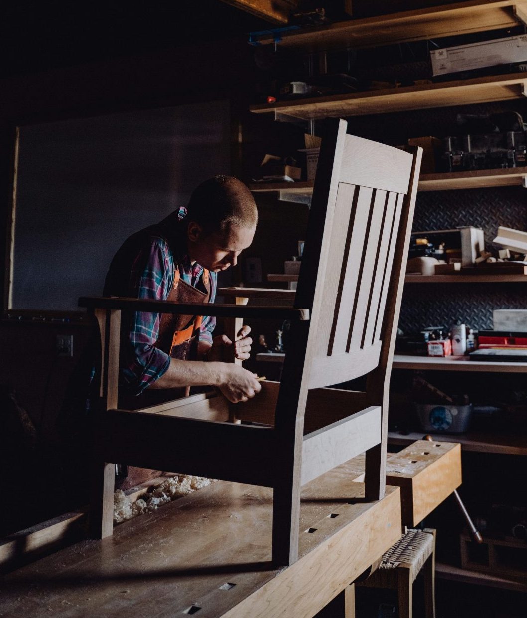 Restauración de mueble — trabajo técnico en taller