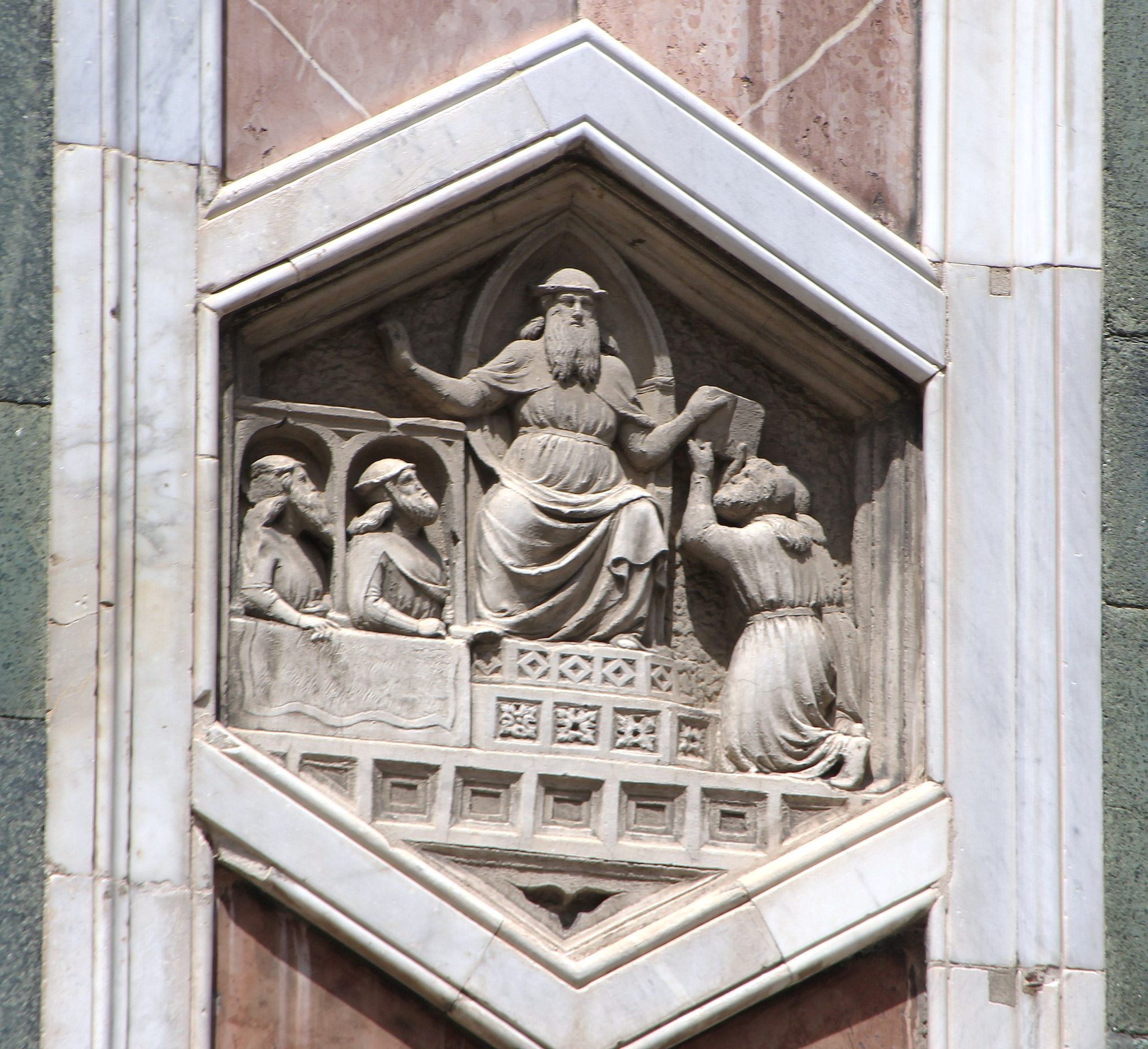 Detalle de relieve del Campanile